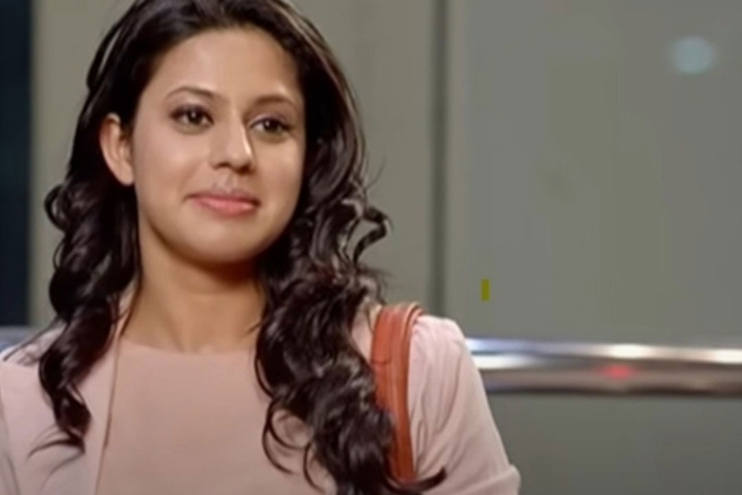 గోల్డ్ స్మగ్లింగ్: రూ.2 కోట్లు మోసపోయిన కన్నడ నటి రన్యా!