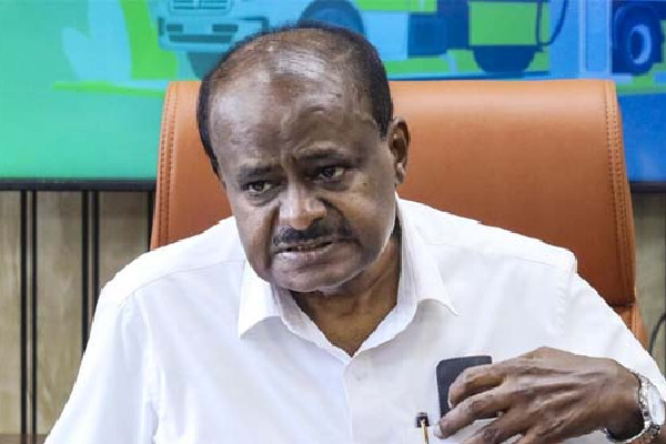 చంద్రబాబు కృషికి ఇదే నిదర్శనం: కేంద్రమంతి కుమారస్వామి