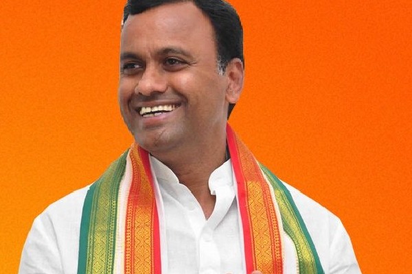 కాంగ్రెస్ మళ్లీ అధికారంలోకి రావాలంటే నాలాంటి వారి సేవలు అవసరం: కోమటిరెడ్డి రాజగోపాల్ రెడ్డి