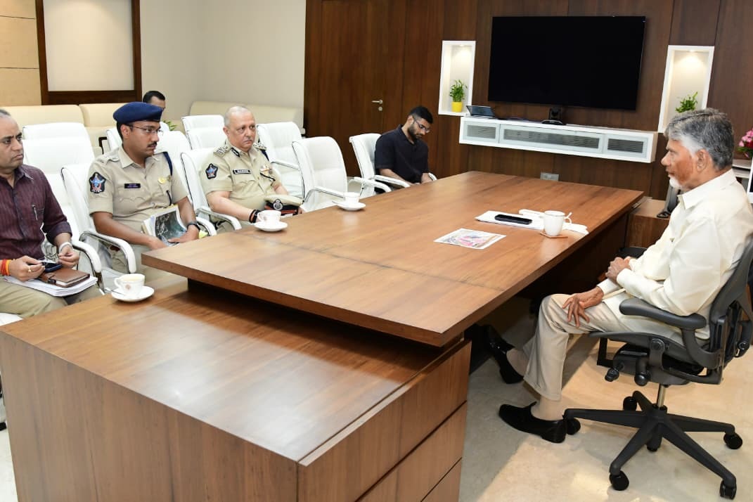 అమరావతిలో సీసీ కెమెరాలు తప్పనిసరి... వరుస అగ్నిప్రమాదాలపై సీఎం చంద్రబాబు కీలక ఆదేశాలు