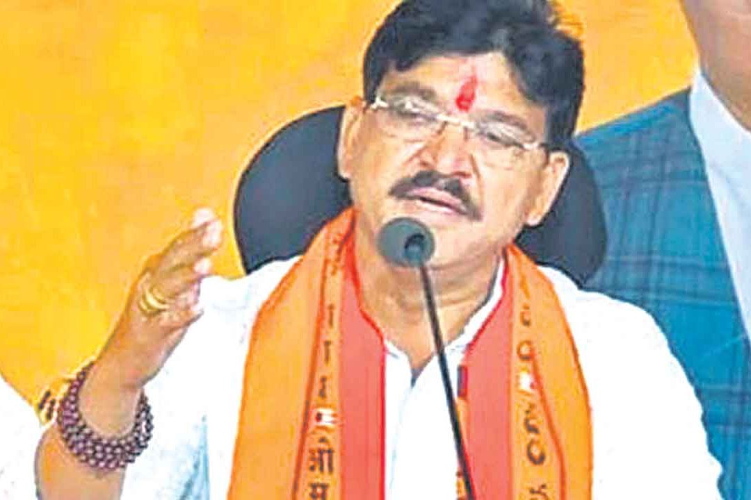 బీఆర్‌ఎస్‌తో పొత్తు పెట్టుకుంటే తప్పేంటి?: బీజేపీ ఎమ్మెల్యే రాకేశ్‌రెడ్డి సంచలన వ్యాఖ్యలు