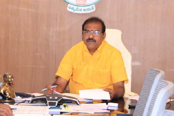 వెలిగొండ ప్రాజెక్టు అధికారులపై మంత్రి నిమ్మల ఆగ్రహం