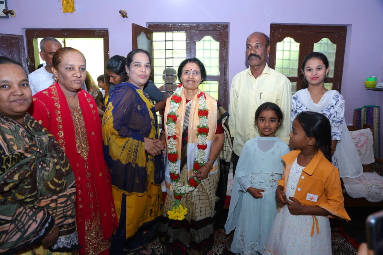 చంద్రబాబు పక్కా ప్రణాళికతో ఉన్నారు: కుప్పంలో నారా భువనేశ్వరి