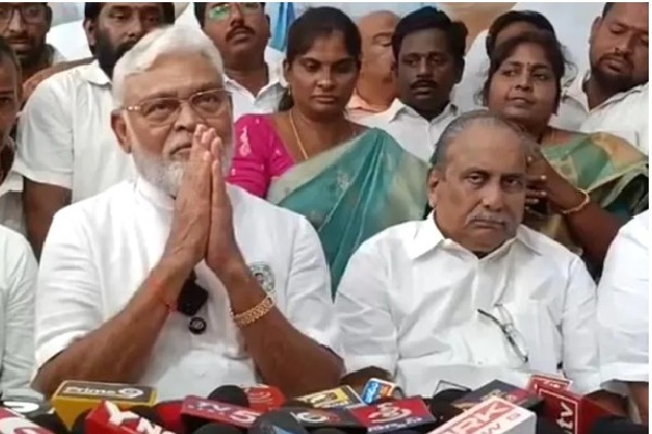 ముద్రగడ పద్మనాభంతో అంబటి రాంబాబు భేటీ