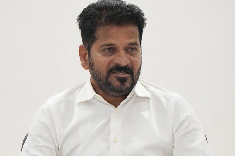 కేరళ అసెంబ్లీ ఎన్నికల స్టార్ క్యాంపెయినర్ల జాబితాలో రేవంత్ రెడ్డి