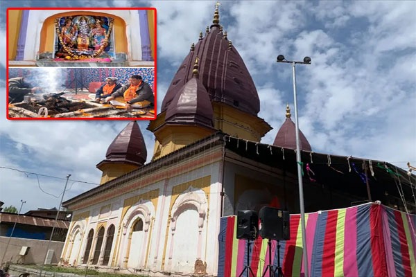 35 ఏళ్ల తర్వాత తెరుచుకున్న శ్రీనగర్ రఘునాథ్ ఆలయం.. కశ్మీర్‌లో వెల్లివిరిసిన మత సామరస్యం