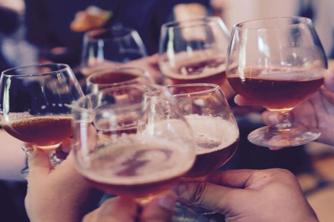 చల్లని బీరు... చెమటలు పట్టిస్తోంది!