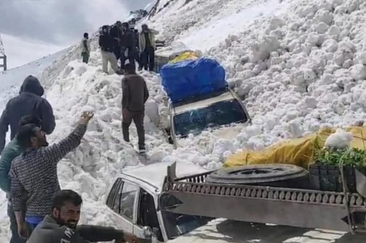లఢఖ్‌లో భారీగా మంచు తుపాను... ఆరుగురి మృతి