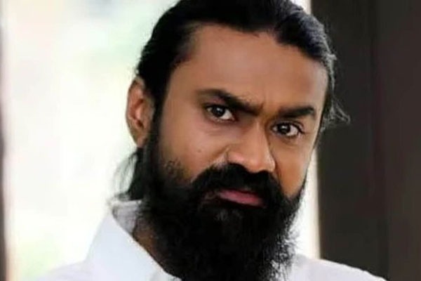 సోదరుణ్ణి కోల్పోయా.. ఆ గడ్డి మందును బ్యాన్ చేయండి: నటుడు రాహుల్ రామకృష్ణ