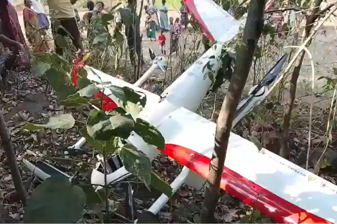 ఏజెన్సీలో కలకలం.. అడవిలో కుప్పకూలిన భారీ మెడికల్ డ్రోన్!