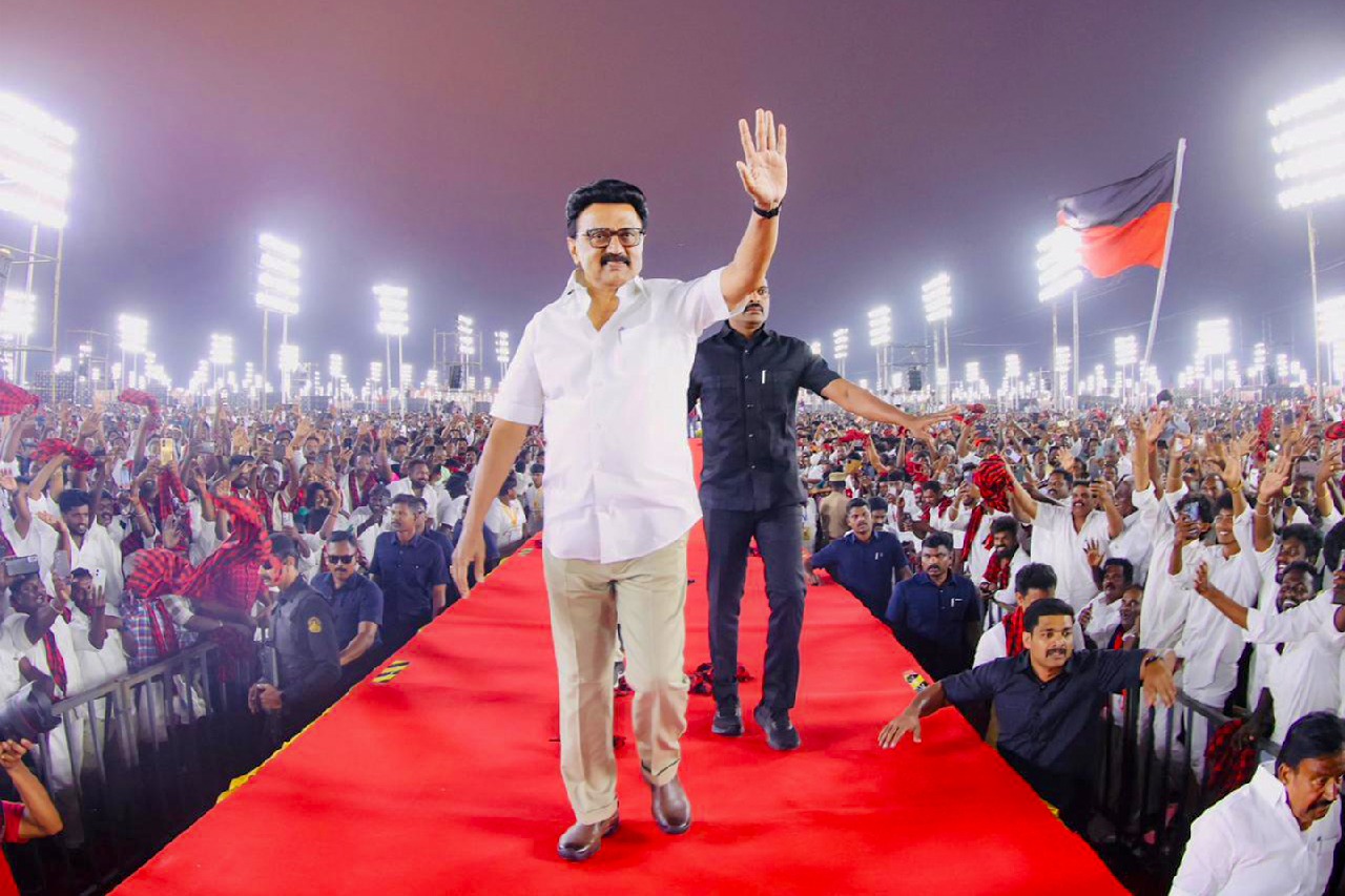 తమిళనాడు ఎన్నికలు: డీఎంకే అభ్యర్థుల పూర్తి జాబితా విడుదల.. పన్నీర్‌సెల్వంకు టికెట్