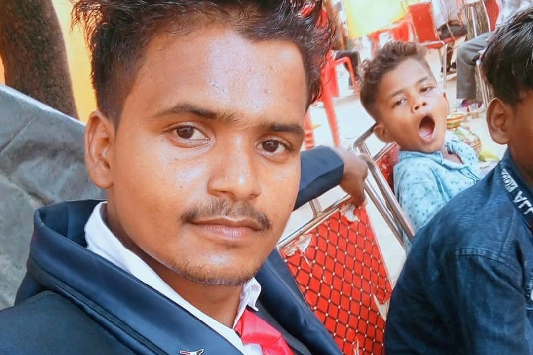 మాటా మాటా పెరిగి... ఐస్ క్రీమ్ విక్రేత తల నరికి ఇంటికి తీసుకెళ్లిన వ్యక్తి!