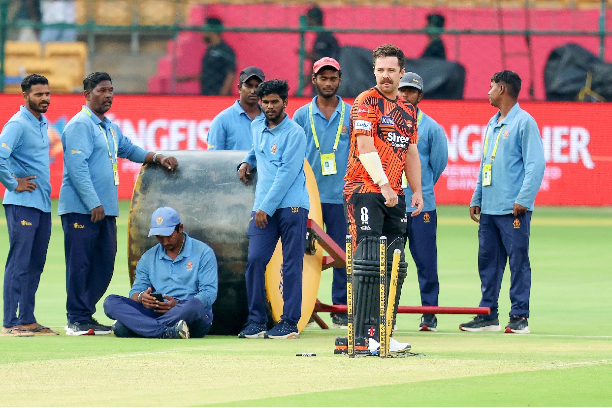 ఐపీఎల్ 19వ సీజన్ కు తెరలేచింది.. సన్‌రైజర్స్ పై టాస్ గెలిచిన ఆర్సీబీ