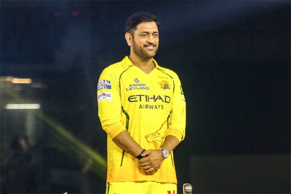 చెన్నైకి బిగ్ షాక్‌.. ఐపీఎల్‌కు ధోనీ దూరం