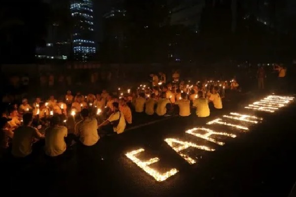 నేడు హైదరాబాద్‌లో గంటపాటు విద్యుత్ దీపాల నిలిపివేత.. జీహెచ్‌ఎంసీ కీలక విజ్ఞప్తి