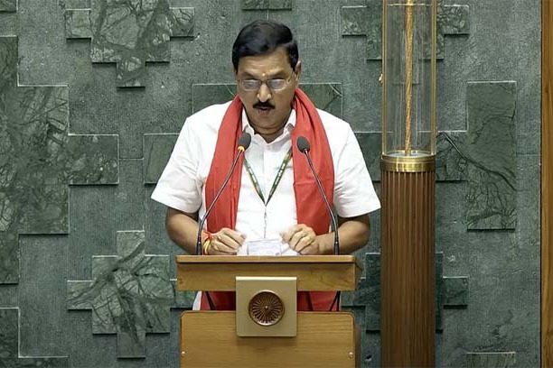 విశాఖ స్టీల్ ప్లాంట్ పై కేంద్ర మంత్రి శ్రీనివాసవర్మ కీలక వ్యాఖ్యలు