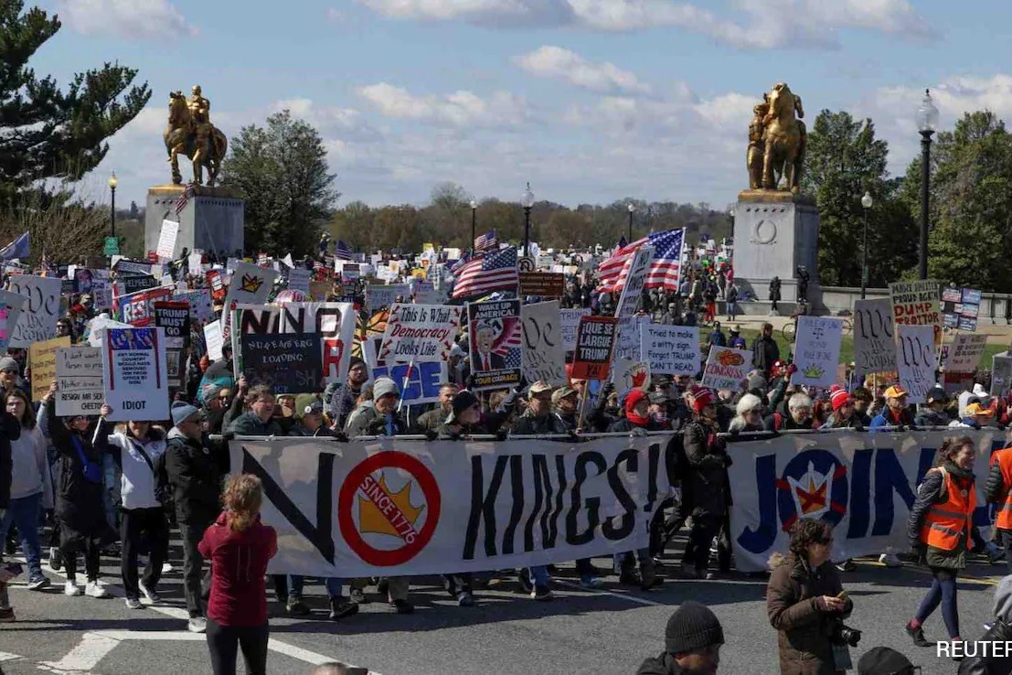‘నో కింగ్స్’.. ట్రంప్‌పై ప్రపంచవ్యాప్తంగా నిరసన జ్వాలలు