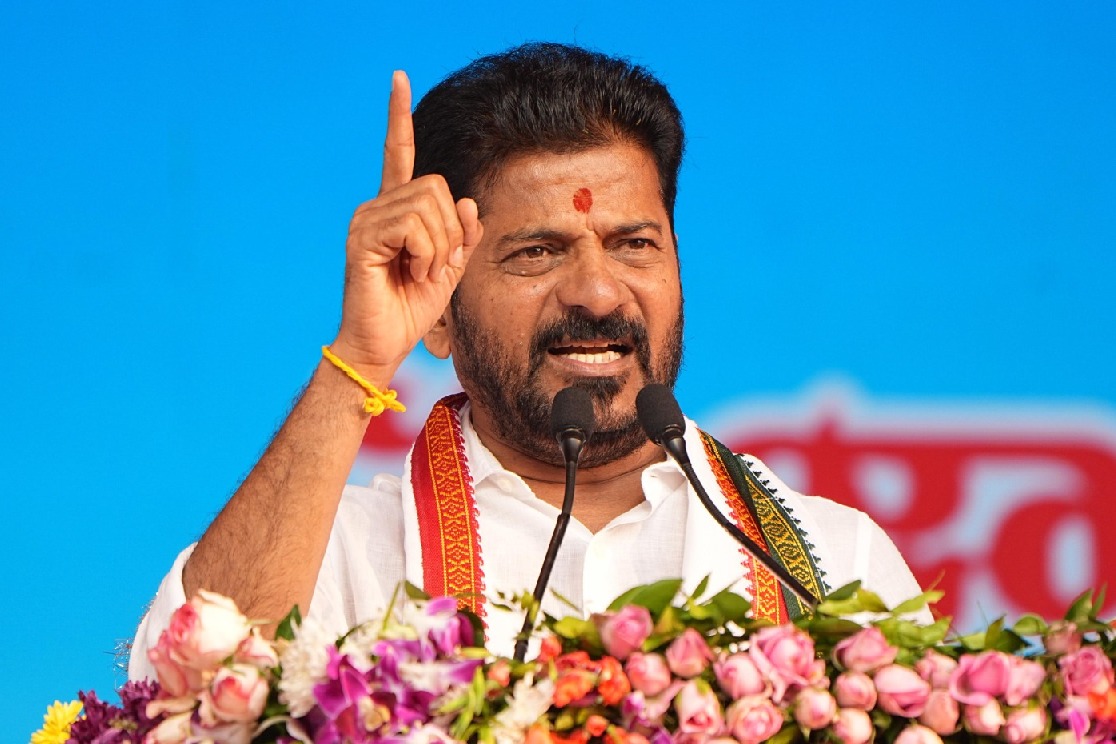 భట్టి పాదయాత్రకు మూడేళ్లు.. పిప్రిలో రేవంత్ రెడ్డి బహిరంగ సభ