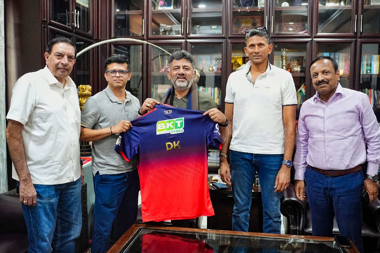 ఐపీఎల్ టికెట్ల వివాదం ముగిసింది: డీకే శివకుమార్