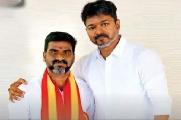 ఎన్నికల వేళ విజయ్ పార్టీకి షాక్.. టీవీకే అభ్యర్థిపై లైంగిక వేధింపుల కేసు