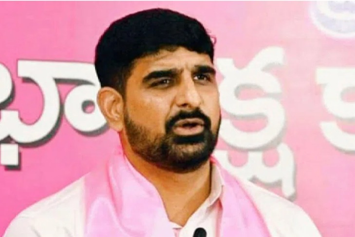 బీఆర్ఎస్ ఎమ్మెల్యే కౌశిక్ రెడ్డికి సీఐడీ నోటీసులు