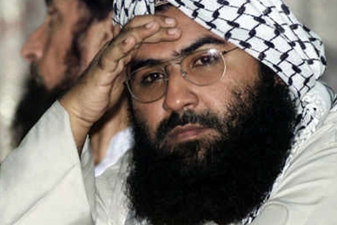 మసూద్ అజర్‌కు మరో షాక్.. పాకిస్థాన్‌లో సోదరుడి అనుమానాస్పద మృతి!