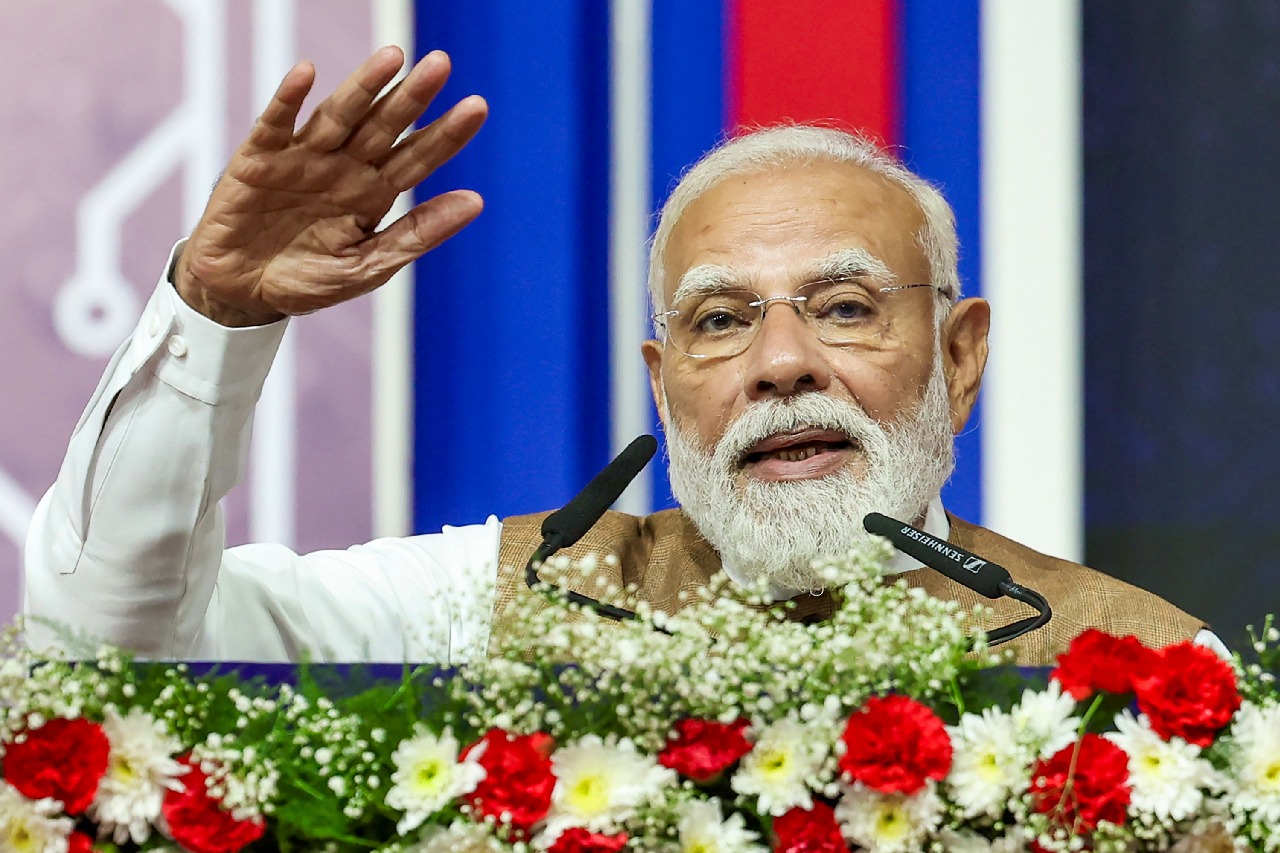 కాంగ్రెస్ నేతలు రాజకీయ రాబందుల్లా తయారయ్యారు: ప్రధాని మోదీ ఫైర్