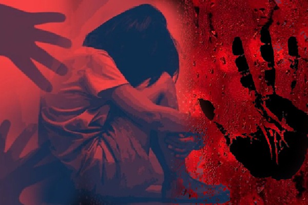 కామాంధుడి బారి నుంచి చిన్నారిని కాపాడిన హైదరాబాద్ పోలీసులు