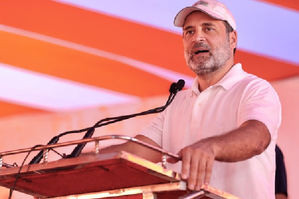 కేరళలో లెఫ్ట్ కూటమి గెలుపొందాలని మోదీ కోరుకుంటున్నారు: రాహుల్ గాంధీ