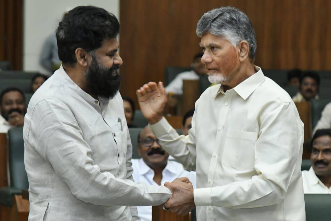 పవన్ కల్యాణ్ శాఖకు జాతీయ అవార్డులు... సీఎం చంద్రబాబు ఏమన్నారంటే...!