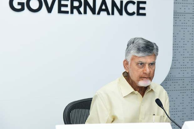 అధికారుల పనితీరును ఇకపై నేరుగా ప్రజలకే చెబుతా:ఏపీ సీఎం చంద్రబాబు