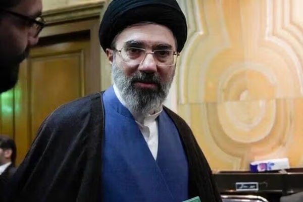 దేశాన్ని మళ్లీ నిర్మిద్దాం.. విధ్వంసం తర్వాత పునర్నిర్మాణానికి ఇరాన్ సుప్రీం లీడర్ మొజ్తబా ఖమేనీ పిలుపు