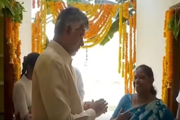 ఉద్యోగం అడిగితే ఆటోనా?.. సీఎం చంద్రబాబుపై వైరల్ వీడియో.. క్లారిటీ ఇచ్చిన మంత్రి లోకేశ్‌