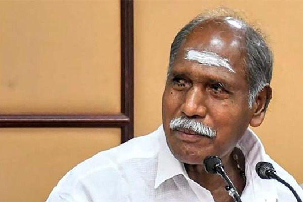 అమ్మాయి పుడితే లక్ష రూపాయిలు... పుదుచ్చేరి సీఎం ఎన్నికల హామీ