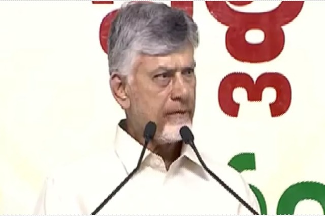 వాళ్లు నాశనం చేశారు... మేము శాసనం చేశాం: చంద్రబాబు