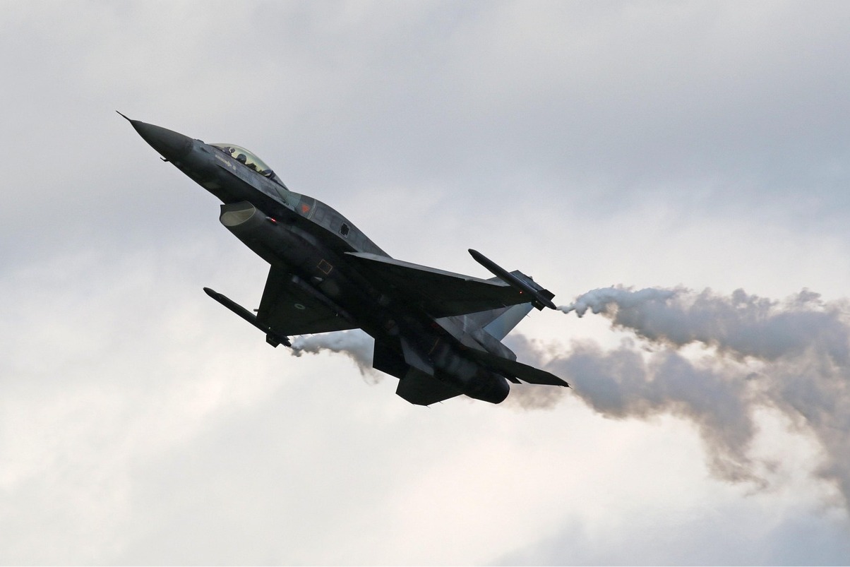 ఇరాన్ గడ్డపై కూలిన ఎఫ్-35... పైలట్ ను కాపాడేందుకు అమెరికా విఫలయత్నాలు?