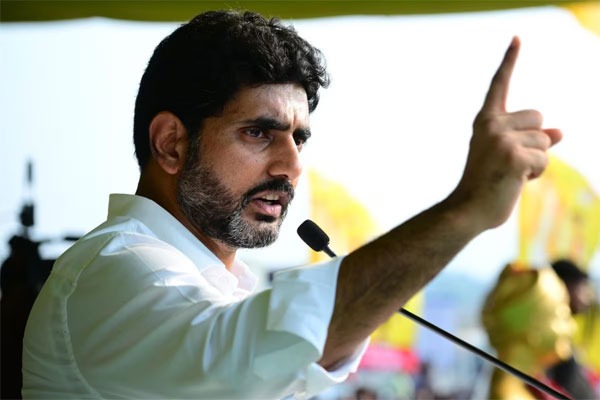 కర్ణాటక పర్యటనలో మంత్రి లోకేశ్‌.. సింధనూరులో అపూర్వ స్వాగతం