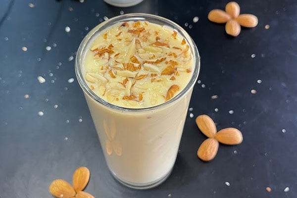 శ్రీకాకుళంలో కలకలం.. బాదం పాలు తాగి 80 మందికి అస్వస్థత