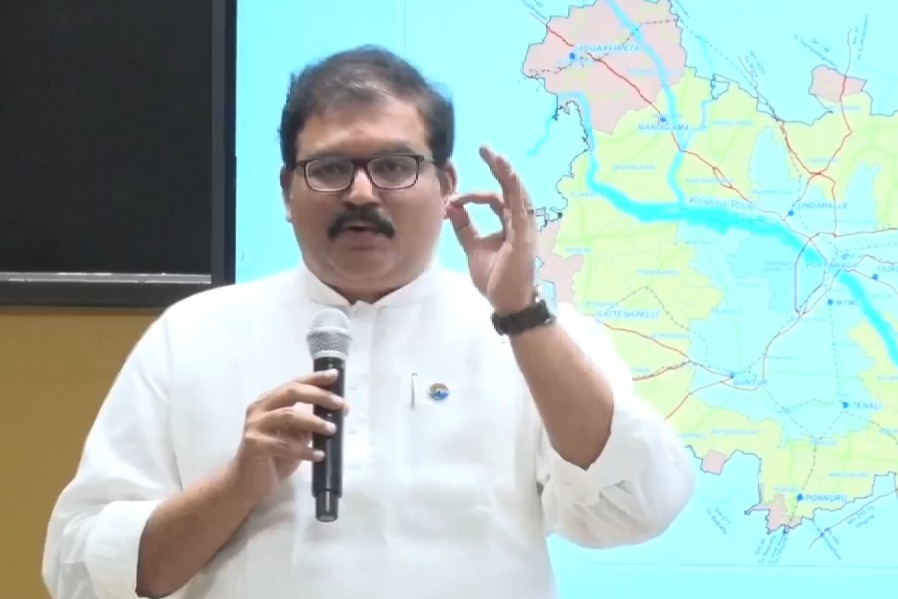 ఇది జగన్ కొత్త ఆలోచన కాదు.. 11 ఏళ్ల క్రితమే చంద్రబాబు చెప్పారు: పట్టాభి