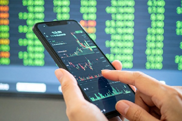 ఇరాన్-అమెరికా శాంతి చర్చలు... దూసుకుపోయిన స్టాక్ మార్కెట్లు