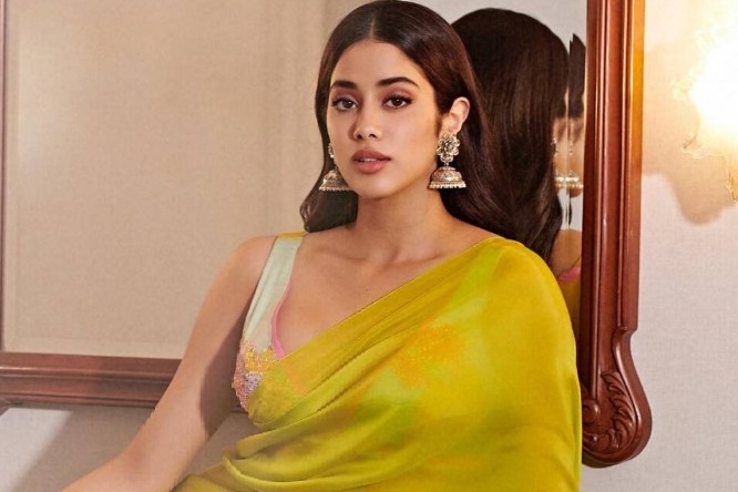 15 ఏళ్లకే ఆ నరకం చూశాను: డీప్‌ఫేక్ ఫొటోలపై జాన్వీ కపూర్