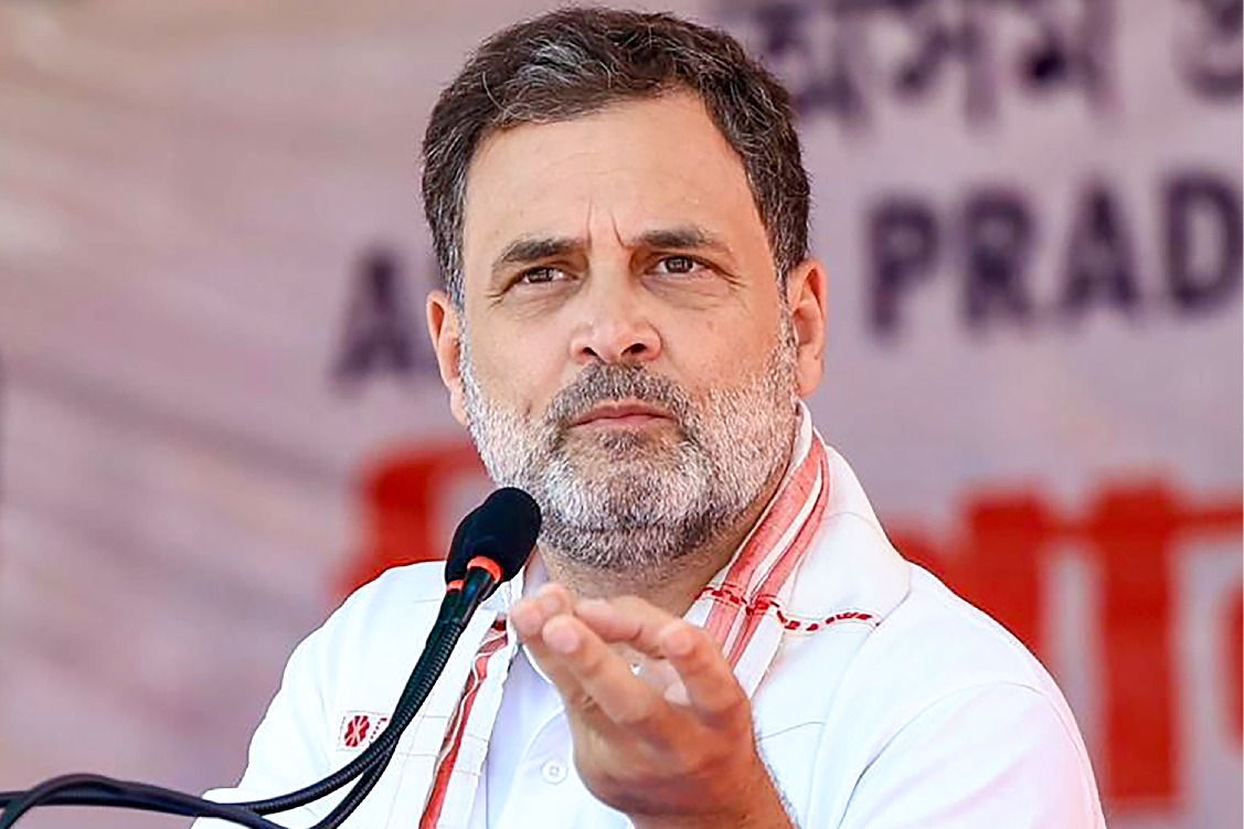 సీఎం విజయన్ ఏమైనా దైవాంశ సంభూతుడా?: రాహుల్ గాంధీ