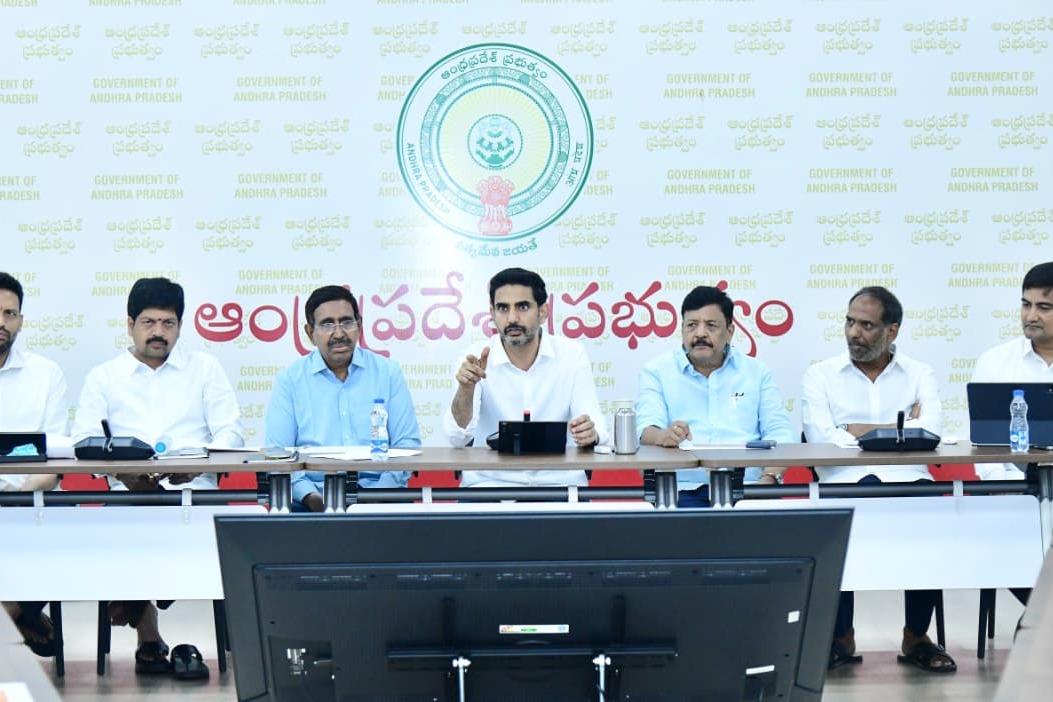 రాష్ట్రంలో ప్రతి ఉద్యోగాన్ని పక్కాగా ట్రాక్ చేయాలి: మంత్రి నారా లోకేశ్