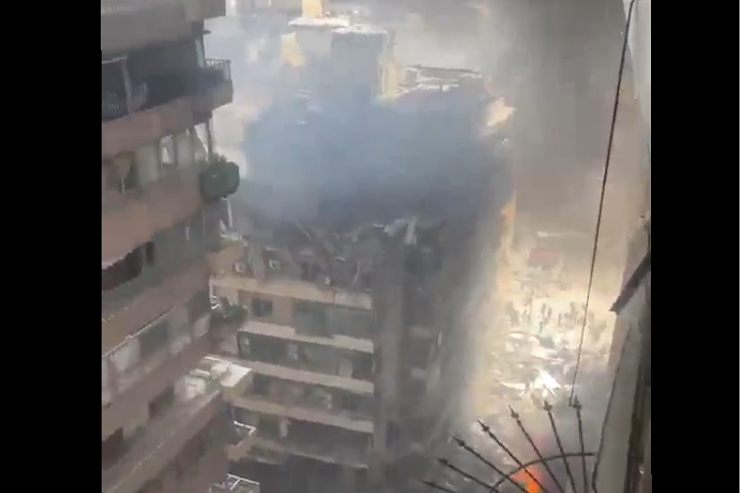 లెబనాన్ పై ఇజ్రాయెల్ బాంబుల వర్షం... 10 నిమిషాల్లో 100 వైమానిక దాడులు