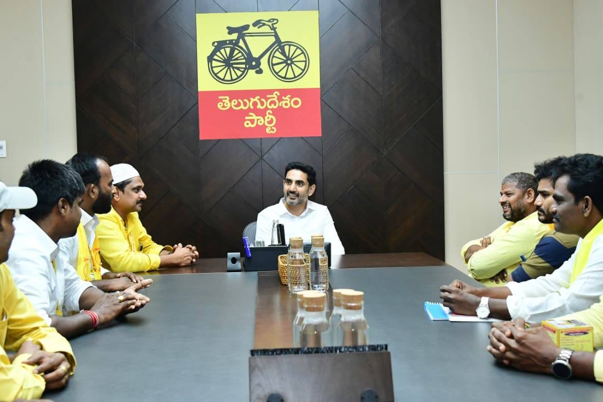 'మై టీడీపీ యాప్' టాప్ పెర్ఫార్మర్స్‌తో మంత్రి లోకేశ్ భేటీ.. ఫొటోలు ఇవిగో!