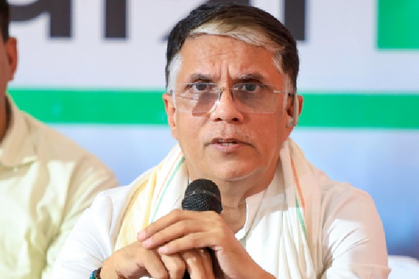 కాంగ్రెస్ నేత పవన్ ఖేరా కోసం అసోం పోలీసుల గాలింపు... హైదరాబాద్ వచ్చినట్టు అనుమానం!