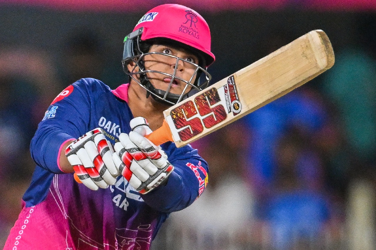 బుమ్రాలోనూ భయం పుట్టించాడు: వైభవ్ సూర్యవంశీపై డేల్ స్టెయిన్ ప్రశంసలు