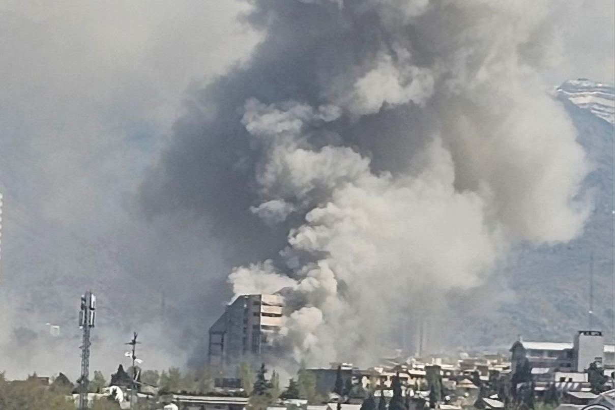 మా దేశం వెళ్లిపోతాం... విశాఖలో డీఆర్వోను ఆశ్రయించిన ఇరాన్ యువతులు