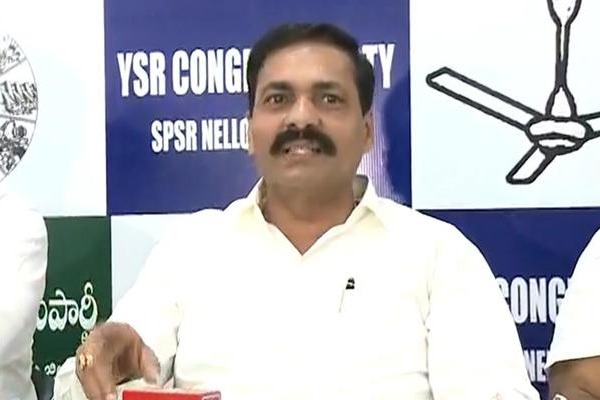 కాకాణి గోవర్ధన్ పై పలు సెక్షన్ల కింద కేసు నమోదు