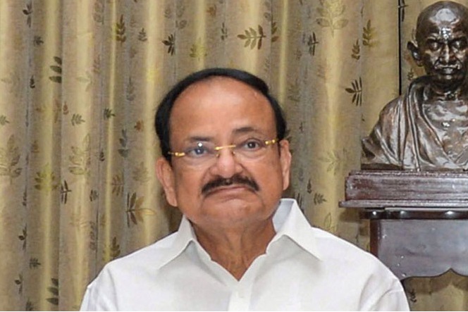 మీడియాపై ఏ పార్టీ దాడి చేసినా నేను ఖండిస్తా: వెంకయ్యనాయుడు